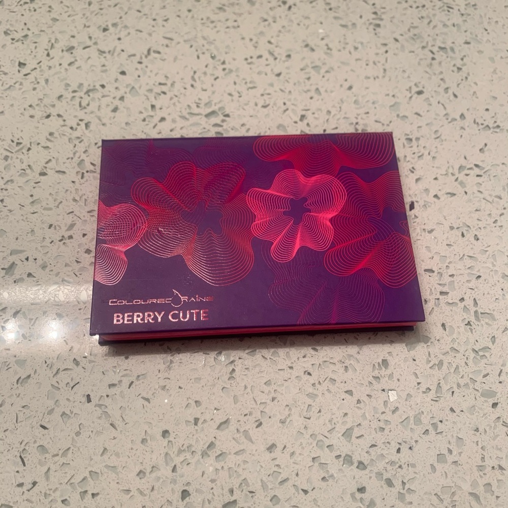 Coloured Raine Berry Cute - Picture 2 of 2